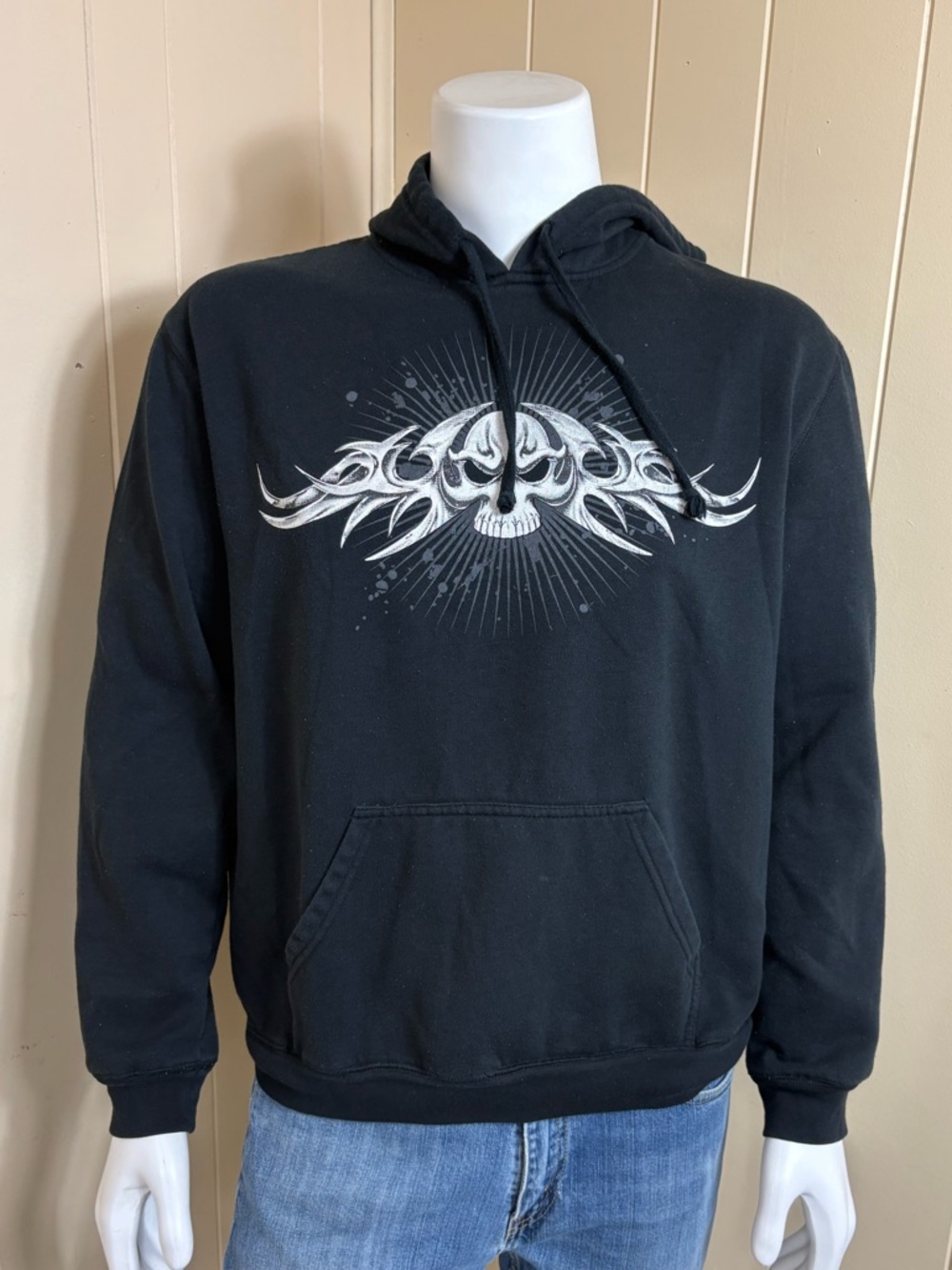 Hybrid Tees Mens pullover Hoodie Sweatsirt Black Skull Tribal Graphic Print Y2K